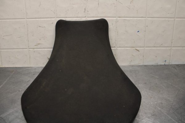 20 SUZUKI GSXR 1000 FRONT DRIVERS SEAT PAD SADDLE PILLION BB597 - Image 3