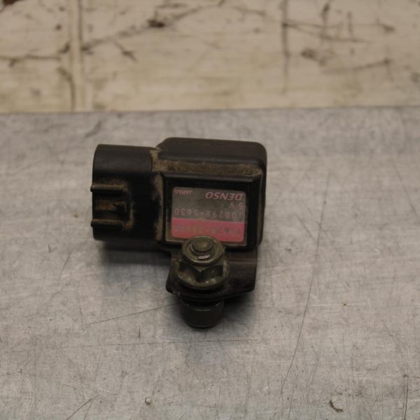 2001 Suzuki GSXR600 MAP MASS AIR FLOW PRESSURE SENSOR 15620-35F00 BB59