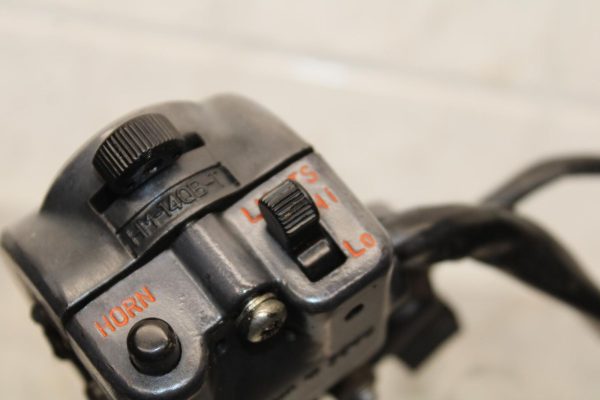 1977 Honda CB550K --- LEFT CLIP ON HANDLE HORN SIGNALS SWITCH  BB592 - Image 4