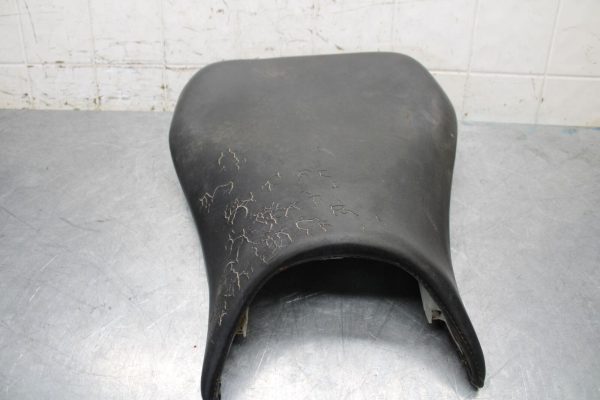 2000 Yamaha YZF R6 FRONT DRIVERS SEAT PAD SADDLE PILLION 5EB-24710-00-00 BB558 - Image 7