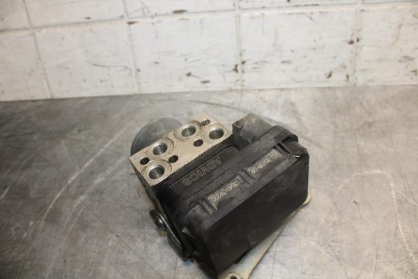 2016 Yamaha XSR900 ABS ABS PUMP UNIT MODULE BB516 - Image 5