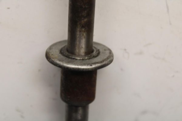 80-81 SUZUKI GS1000GL FRONT WHEEL RIM AXLE PIVOT BOLT BB103 - Image 4