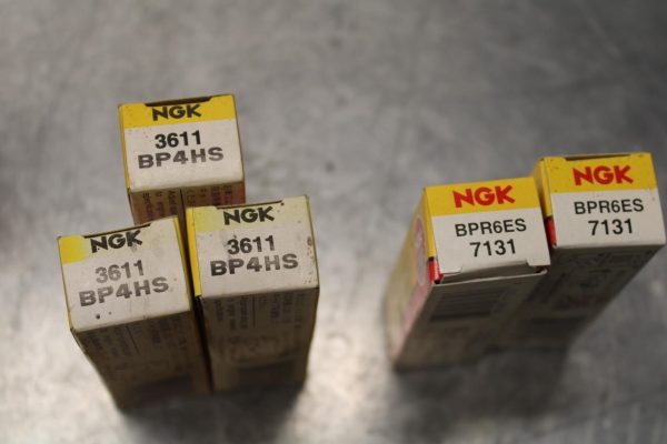 SPARK PLUGNOS - New Old Stock  NGK VARIOUS PLUGS BB60A - Image 13