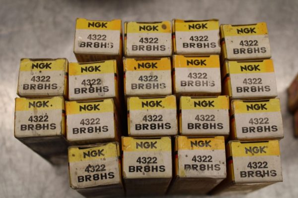 SPARK PLUGNOS - New Old Stock  NGK VARIOUS PLUGS BB60A - Image 4