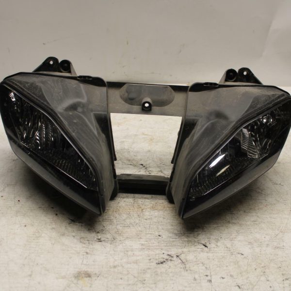 08 YAMAHA YZF R6 2c0 FRONT HEADLIGHT HEAD LIGHT LAMP BB365