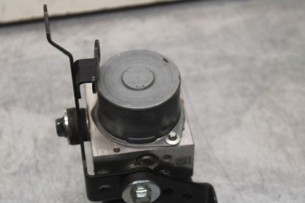 12-17 KAWASAKI ER-6N Z650 ABS PUMP UNIT MODULE BB607 - Image 16