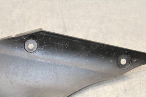 20 SUZUKI GSXR 1000 CENTER UNDER PANEL TRIM COWL BB597 - Image 13