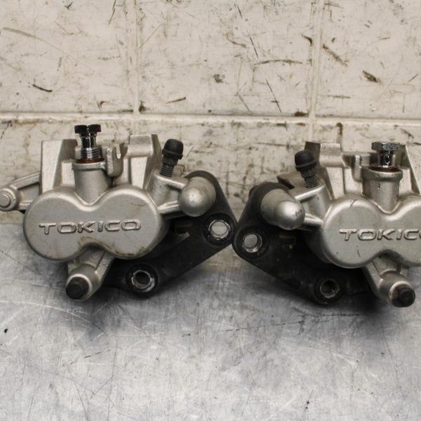 2004 Suzuki Intruder 1500 VL1500 RIGHT LEFT FRONT BRAKE CALIPER SET PAIR BB573