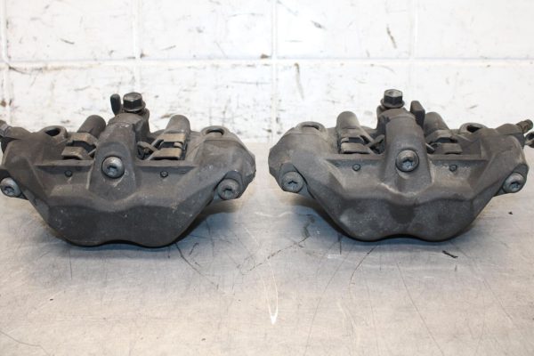 2005 Honda CBR600RR RIGHT LEFT FRONT BRAKE CALIPER SET PAIR CALIPERS BB564 - Image 5