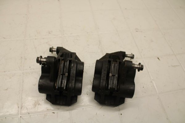 01-05 YAMAHA FZS1000 RIGHT LEFT FRONT BRAKE CALIPER SET PAIR CALIPERS BB10 - Image 5