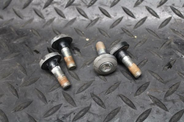 09-14 YAMAHA YZF R1 REAR BACK SUBFRAME SUB FRAME MOUNTING BOLTS HARDWARE BB196 - Image 5