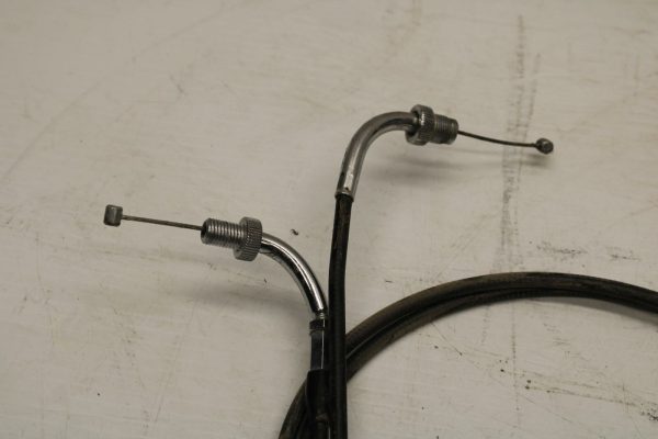 05-07 HONDA VTX1800F2 THROTTLE CABLES LINES BB351 - Image 4