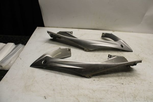 08-16 YAMAHA YZF R6 LEFT FRONT UPPER MID SIDE FAIRING COWL PLASTIC BB365 - Image 5