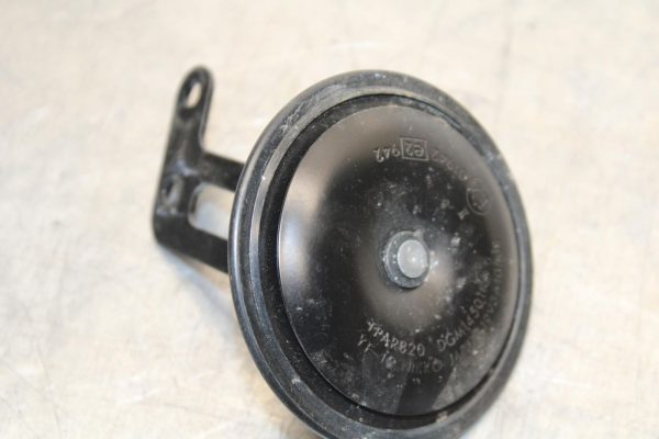 20 SUZUKI GSXR 1000 HORN SIGNAL BB597 - Image 3