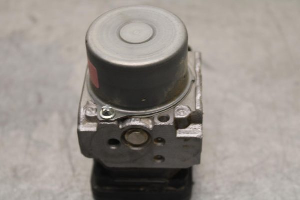 23-24 KAWASAKI NINJA ZX4R ABS PUMP UNIT MODULE BB638 - Image 5