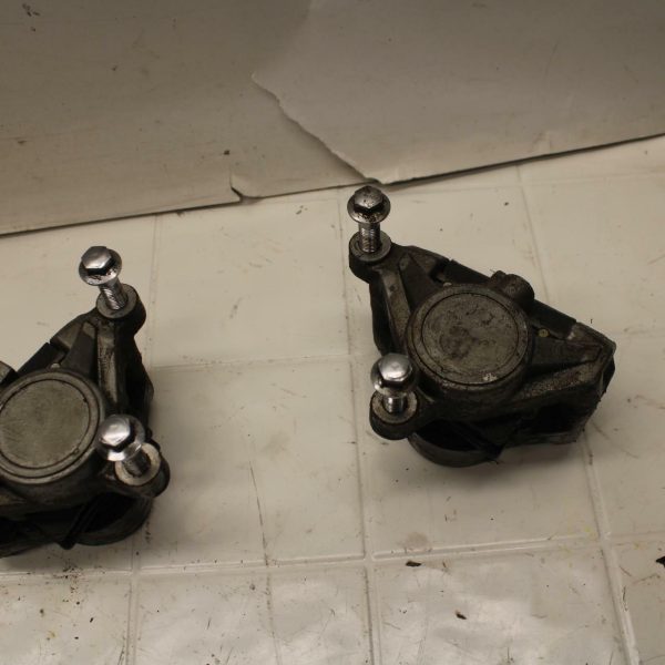 86-89 YAMAHA FJ1200 RIGHT LEFT FRONT BRAKE CALIPER SET PAIR CALIPERS BB11