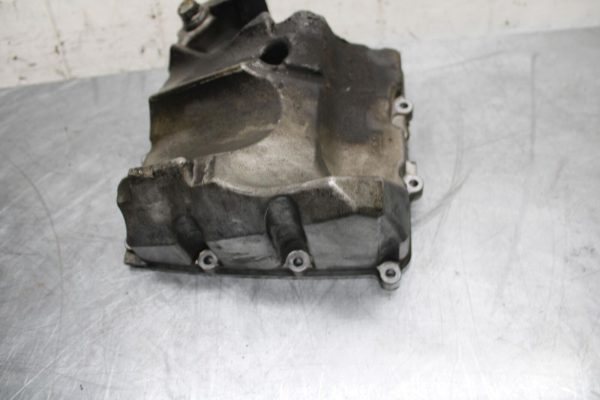 07 YAMAHA YZF R6 ENGINE MOTOR BOTTOM OIL PAN COVER 2C0-13400-00-00 BB495 - Image 4