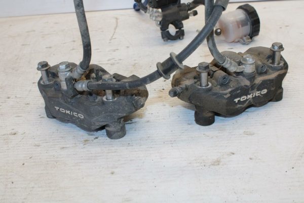 08-09 SUZUKI GSXR600 RIGHT LEFT FRONT BRAKE CALIPER SET PAIR CALIPERS BB156B - Image 3