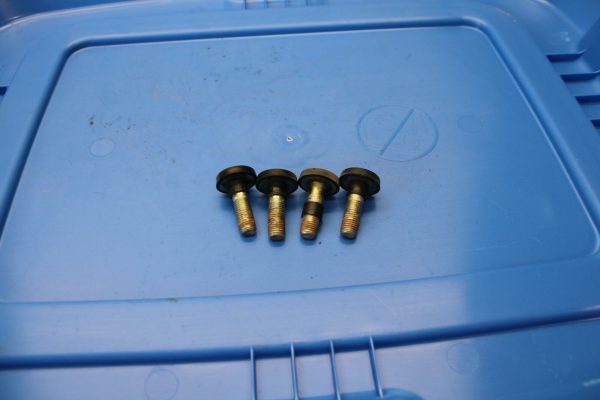 09-14 YAMAHA YZF R1 REAR BACK SUBFRAME SUB FRAME MOUNTING BOLTS BB286 - Image 3