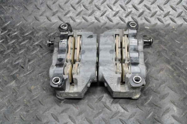 09-14 YAMAHA YZF R1 RIGHT LEFT FRONT BRAKE CALIPER SET PAIR CALIPERS BB196 - Image 5