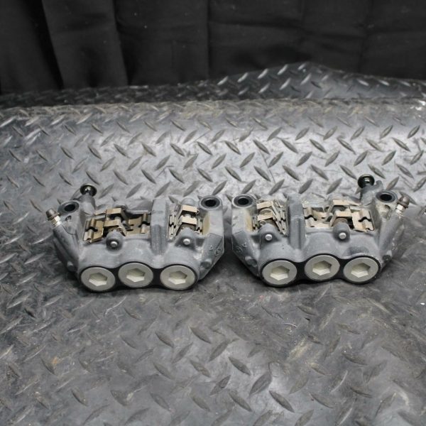 09-14 YAMAHA YZF R1 RIGHT LEFT FRONT BRAKE CALIPER SET PAIR CALIPERS BB196