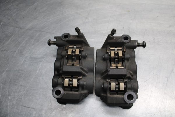 09-14 YAMAHA YZF R1 RIGHT LEFT FRONT BRAKE CALIPER SET PAIR CALIPERS BB471 - Image 5