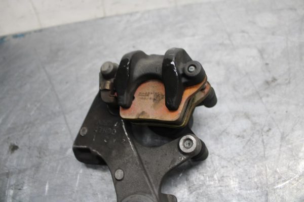 11-21 SUZUKI GSXR750 REAR  BRAKE CALIPER W MOUNT BRACKET 69100-47H10-999  BB474 - Image 6