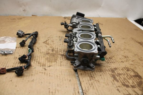 20-22 KAWASAKI Z H2 MAIN FUEL INJECTORS / THROTTLE BODIES BB382 - Image 7