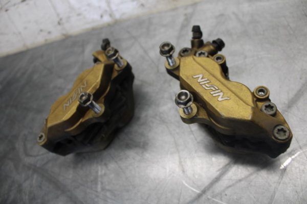 2001 Honda CBR929RR RIGHT LEFT FRONT BRAKE CALIPER SET PAIR CALIPERS BB515 - Image 5