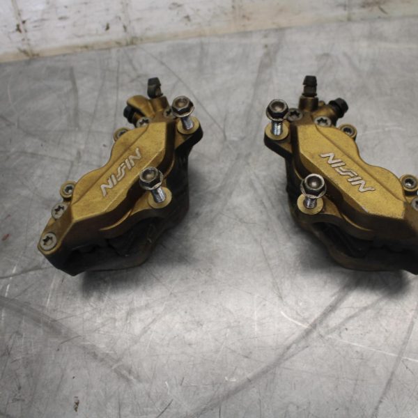 2001 Honda CBR929RR RIGHT LEFT FRONT BRAKE CALIPER SET PAIR CALIPERS BB515