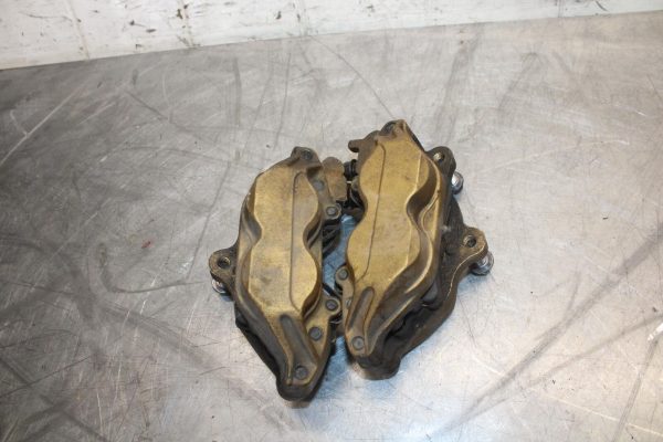 2001 Honda CBR929RR RIGHT LEFT FRONT BRAKE CALIPER SET PAIR CALIPERS BB515 - Image 8