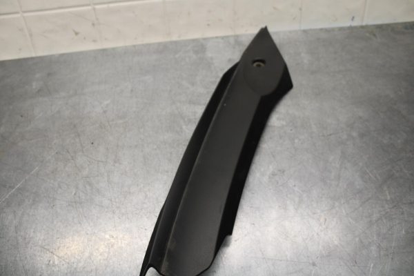 2001 Suzuki GSXR600 LEFT INNER FAIRING COWL PANEL TRIM OEM BB584 - Image 3