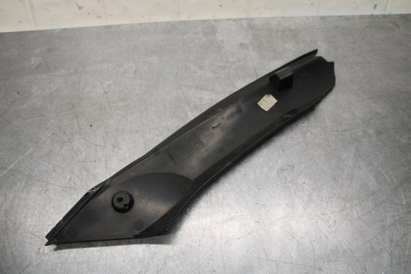 2001 Suzuki GSXR600 LEFT INNER FAIRING COWL PANEL TRIM OEM BB584 - Image 6