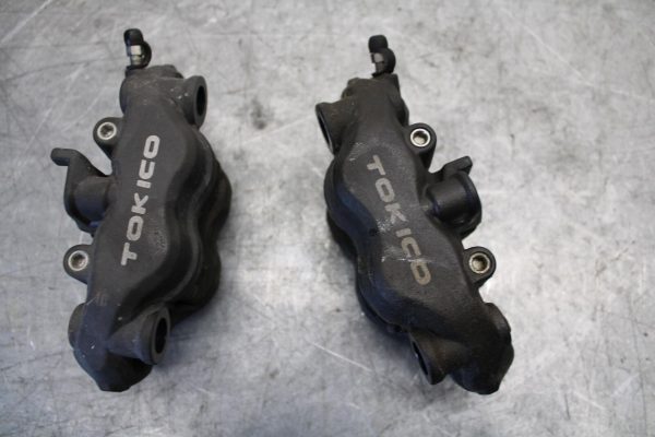 2009 Honda CBR600RR RIGHT LEFT FRONT BRAKE CALIPER SET PAIR CALIPERS BB536 - Image 4