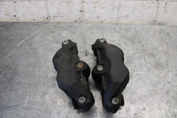 2009 Honda CBR600RR RIGHT LEFT FRONT BRAKE CALIPER SET PAIR CALIPERS BB536 - Image 6