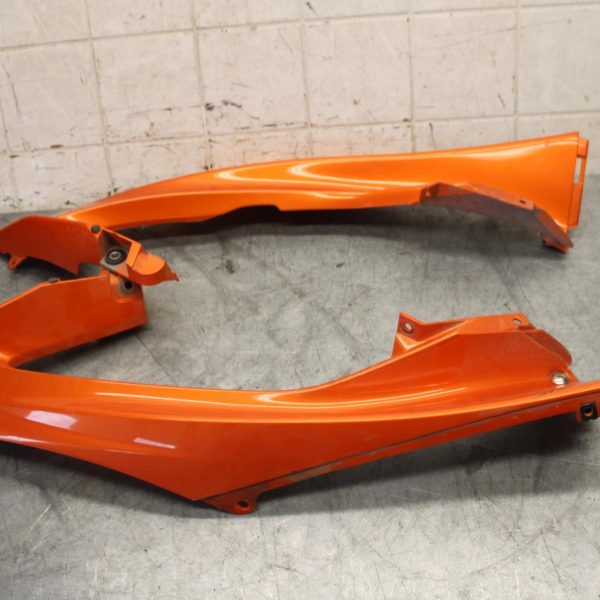 2009 Yamaha YZF R6  FRONT UPPER MID SIDE FAIRING COWL PLASTIC PAIR BB532