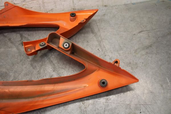 2009 Yamaha YZF R6  FRONT UPPER MID SIDE FAIRING COWL PLASTIC PAIR BB532 - Image 9