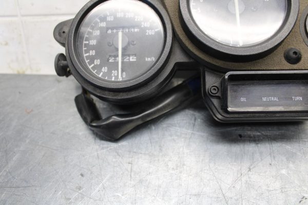 89-90 YAMAHA FZR600 SPEEDO  GAUGES DISPLAY CLUSTER SPEEDOMETER TACHOMETER BB76 - Image 8