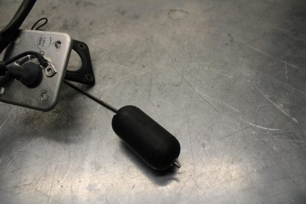 08-09 KAWASAKI NINJA ZX14R FLOAT GAS FUEL PETROL LEVEL SENDING UNIT BB73 - Image 9