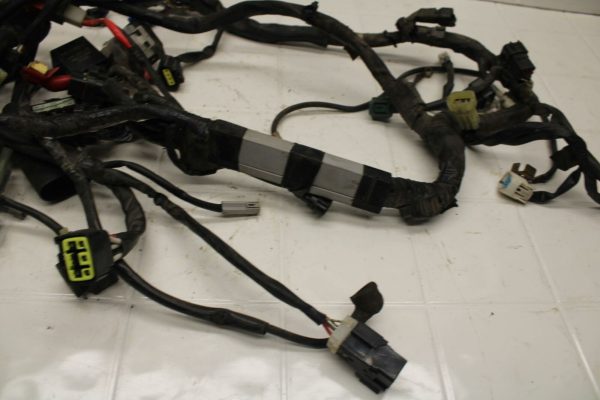 08-16 YAMAHA YZF R6 MAIN ENGINE WIRING HARNESS MOTOR WIRE LOOM BB406 - Image 5