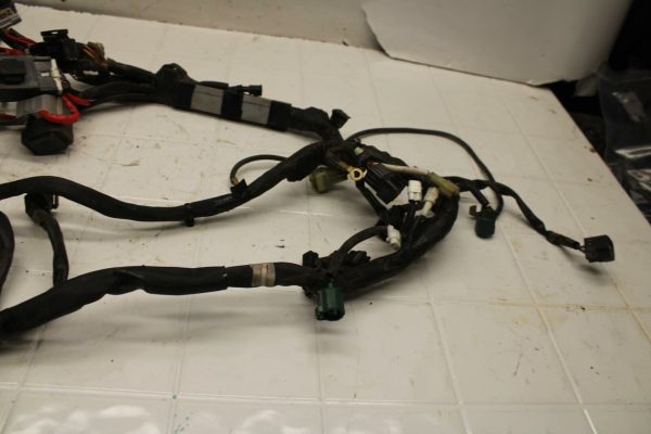 08-16 YAMAHA YZF R6 MAIN ENGINE WIRING HARNESS MOTOR WIRE LOOM BB406 - Image 10