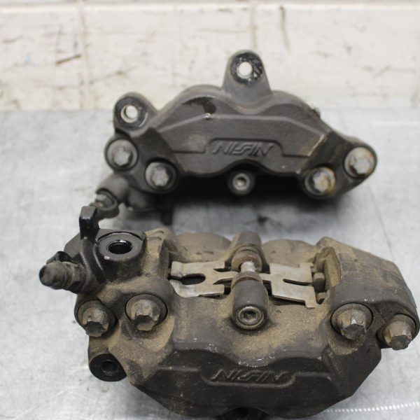 17 KAWASAKI Z900 ZR900 RIGHT LEFT FRONT BRAKE CALIPER SET PAIR CALIPERS BB549