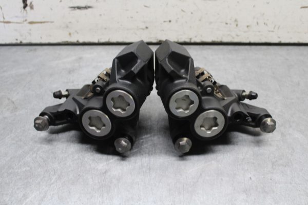 18-24 YAMAHA MT-07 RIGHT LEFT FRONT BRAKE CALIPER SET PAIR CALIPERS BB662 - Image 14