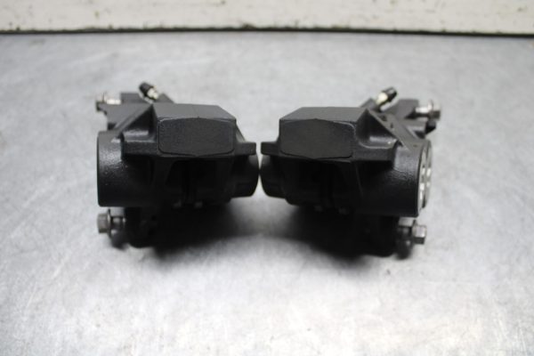 18-24 YAMAHA MT-07 RIGHT LEFT FRONT BRAKE CALIPER SET PAIR CALIPERS BB662 - Image 15