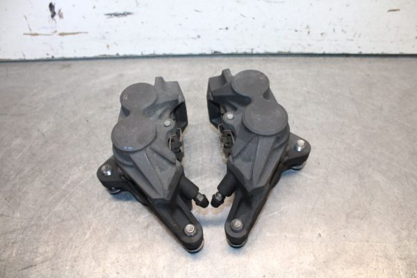 18-24 YAMAHA MT-07 RIGHT LEFT FRONT BRAKE CALIPER SET PAIR CALIPERS BB662 - Image 9