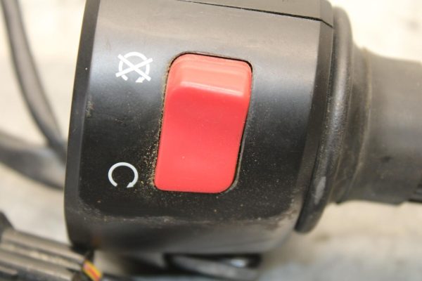 2014 Kawasaki Ninja 650 EX650E RIGHT CLIP ON HANDLE KILL OFF START SWITCH BB569 - Image 3