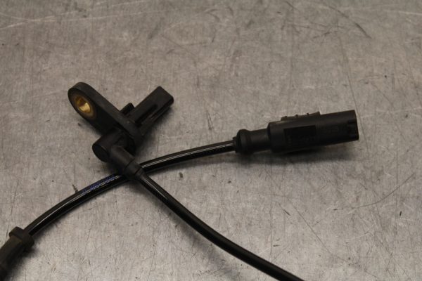 16 KAWASAKI NINJA ZX10R REAR WHEEL SPEED SENSOR BB650 - Image 14