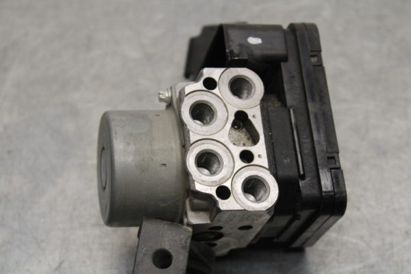 20 KAWASAKI Z400 ER400 ABS ABS PUMP UNIT MODULE BB586 - Image 12