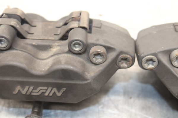 2004 Honda CBR600F4i RIGHT LEFT FRONT BRAKE CALIPER SET PAIR CALIPERS BB606 - Image 4