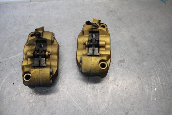 2006 Triumph Daytona 675 Triple  FRONT BRAKE CALIPER SET PAIR CALIPERS BB434 - Image 5